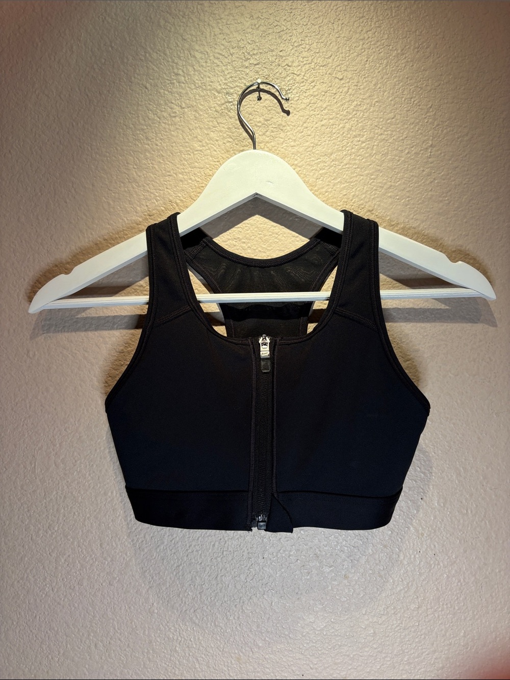 Nike Women’s Dri Fit Sports Bra Black Zip Front Size XS